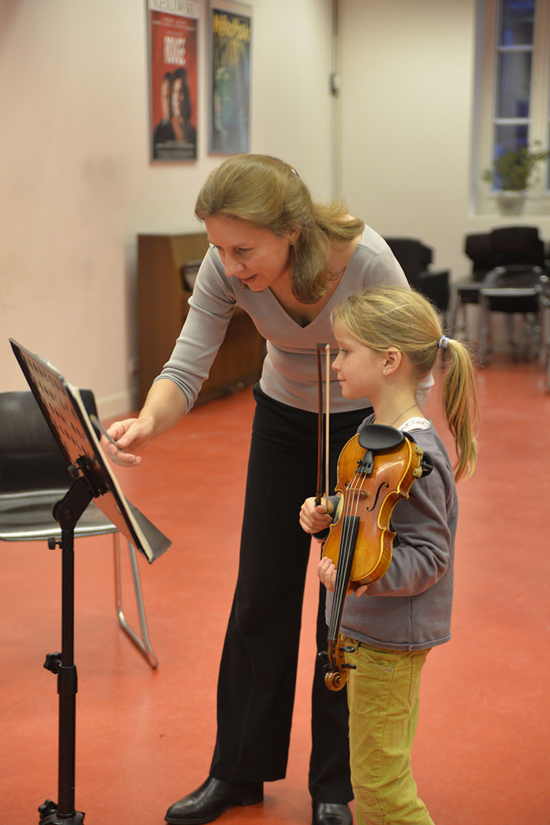 viooldocente Carmen Eberz vioolles leerling